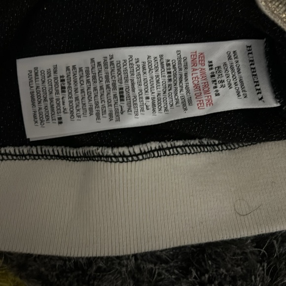 Burberry sweater in silver and gold with sparkly Golden Goose sneakers - Picture 3 of 4